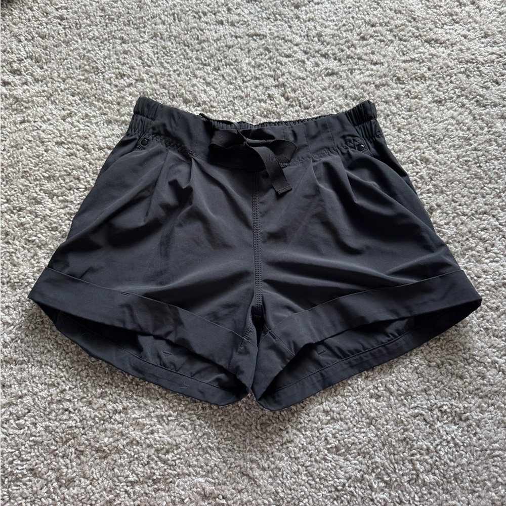 Lululemon Spring Break Away Shorts
